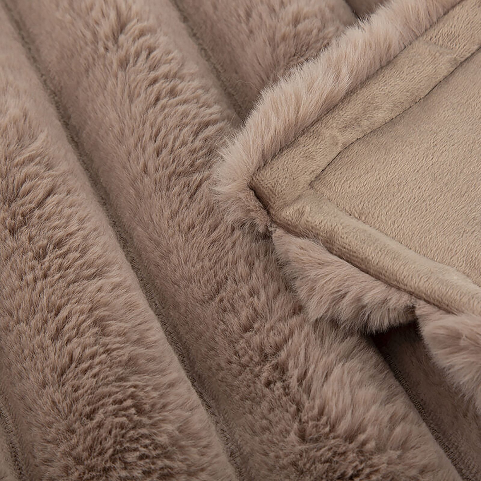 Aspen Pet Blanket Taupe